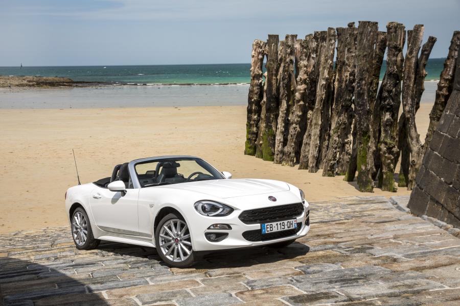  Fiat 124 Spider 2016 года  (фото 9 из 75)